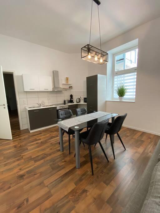 Akk3 Apartment Magdeburg Altstadt Zentral Balkon Buitenkant foto
